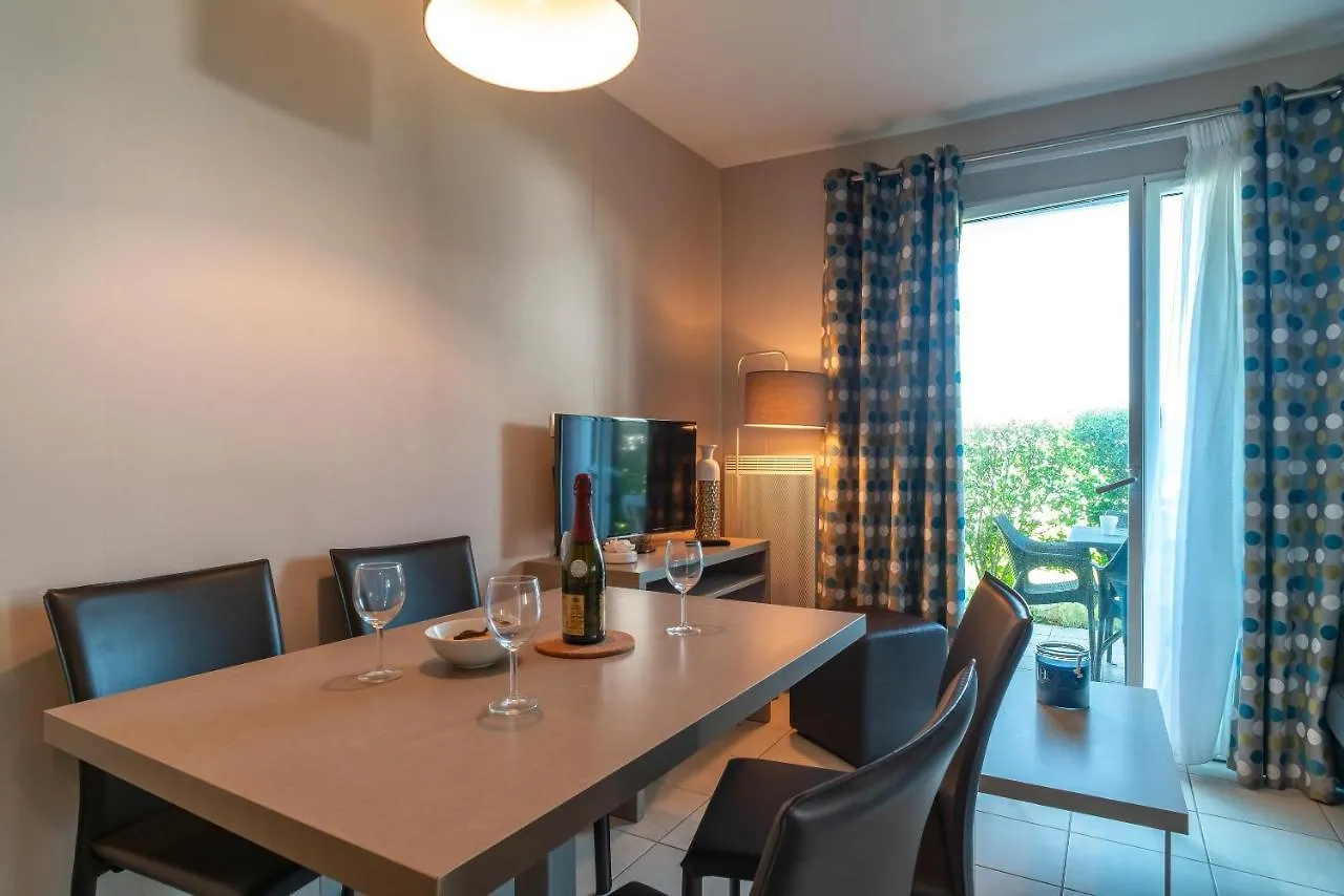 Les Thermes 408 - Appt Pour 4 Avec Piscine Partagee Concarneau